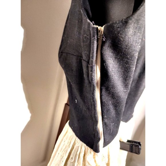 1950s-60s Homemade Eyelet Dress - Picture 4 of 13